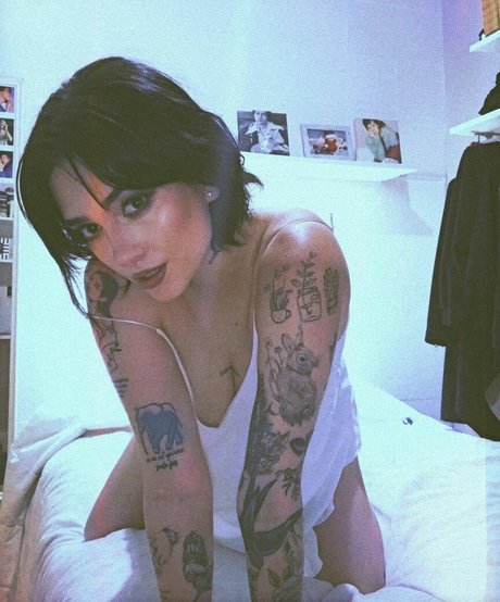 thigh onlyfans naked archive