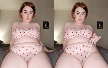 maebry model sexy pic