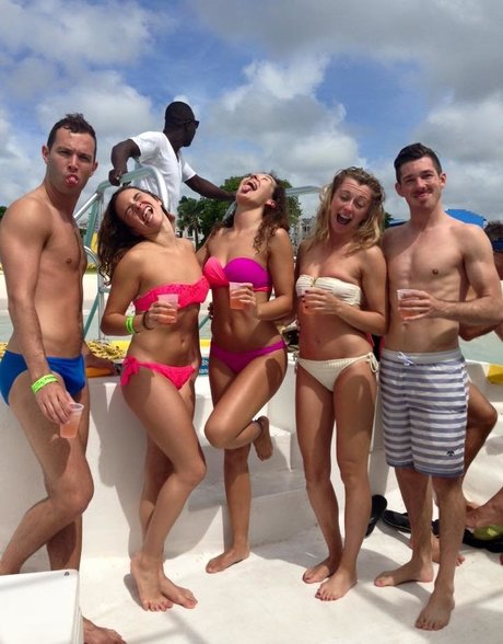 Robyn Richford hot star gallery