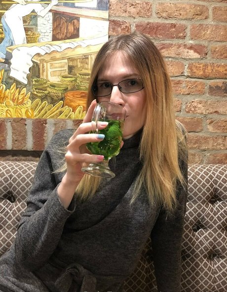 ts avy white star hd gallery