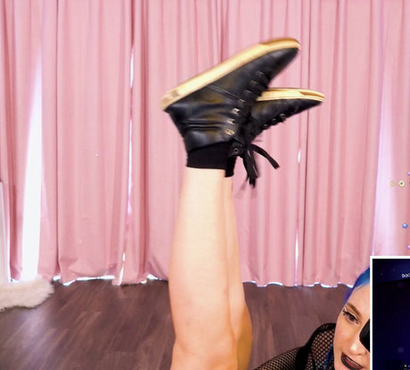 athletic blonde onlyfans free naked archive