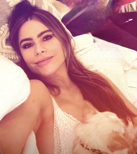 Sofia Vergara hot actress gallery