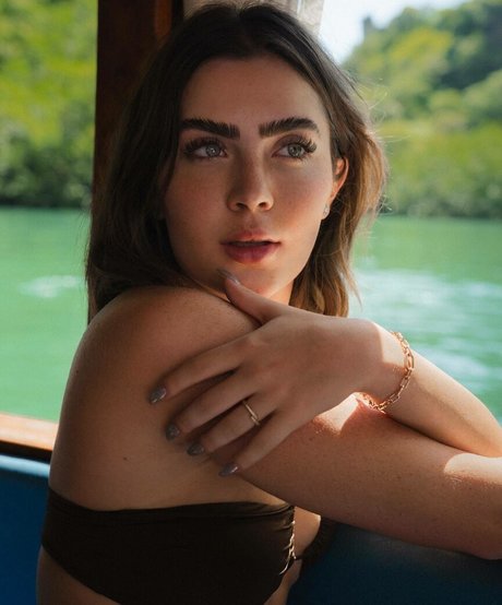 latina shemale onlyfans sex pic