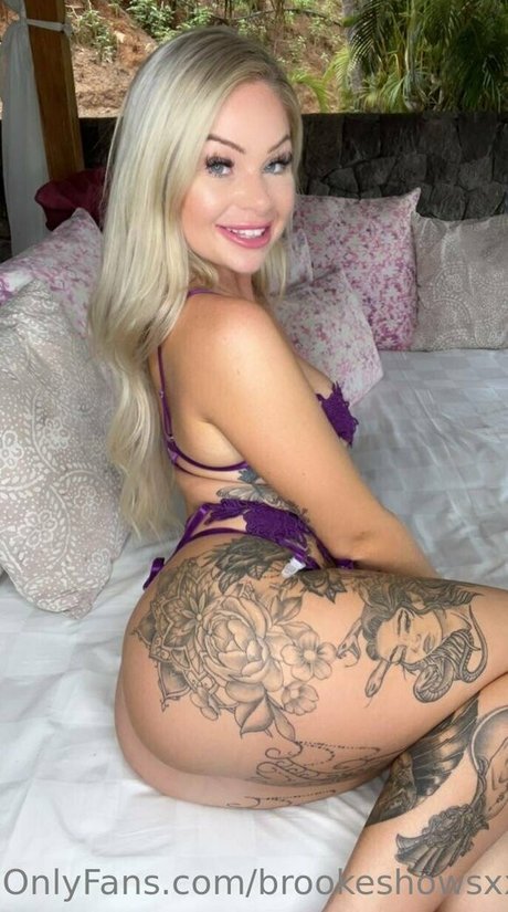 arab milf onlyfans hot naked image