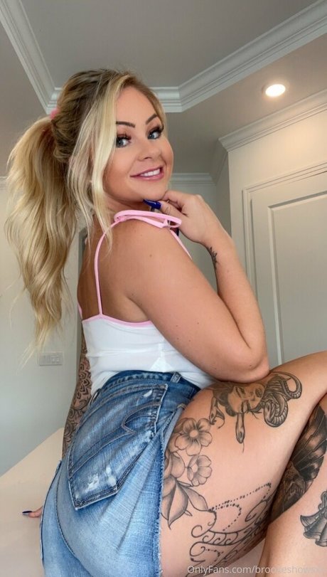 anime babe onlyfans pornographic image