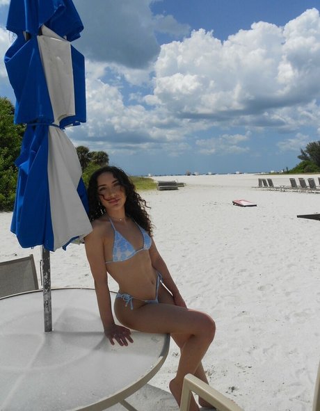 Nadia Amine star galleries