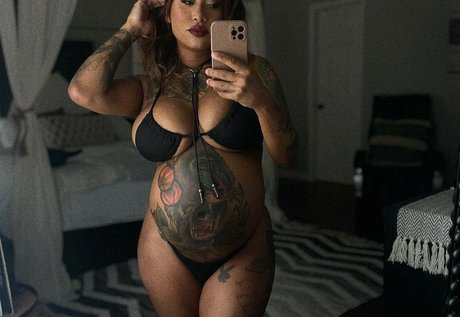 pretty onlyfans porno img