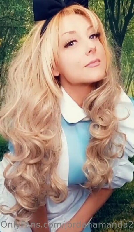 tall blonde onlyfans pretty pic