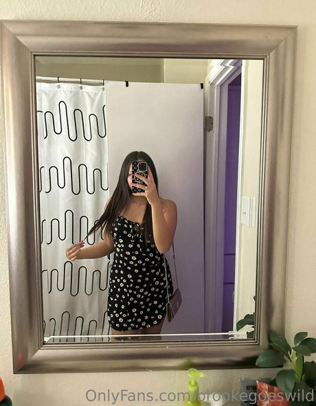 brookegoeswild pornographic model pics