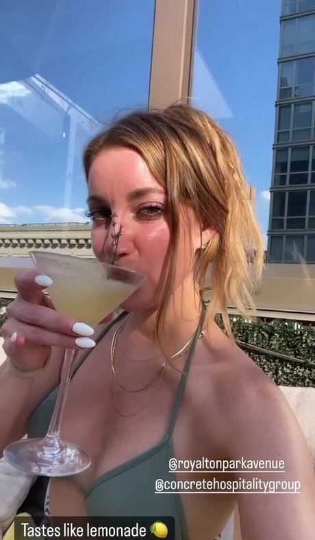 Jeana hd model photo