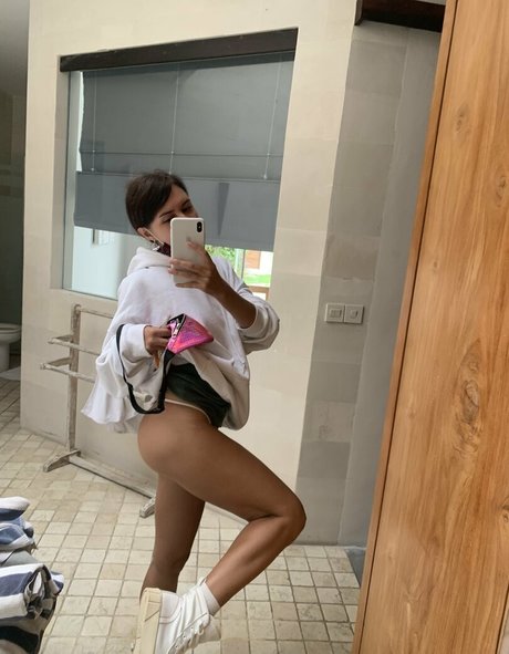 grilled avocadoz naked actress pictures