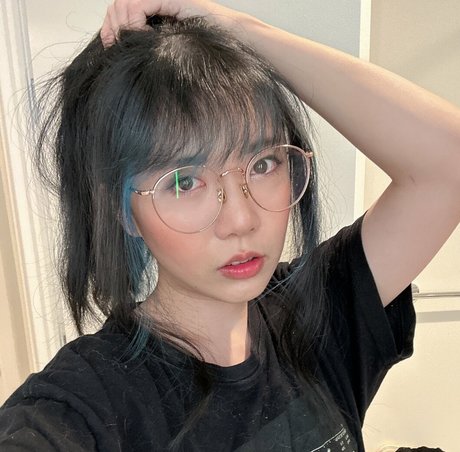 LilyPichu sex star pic