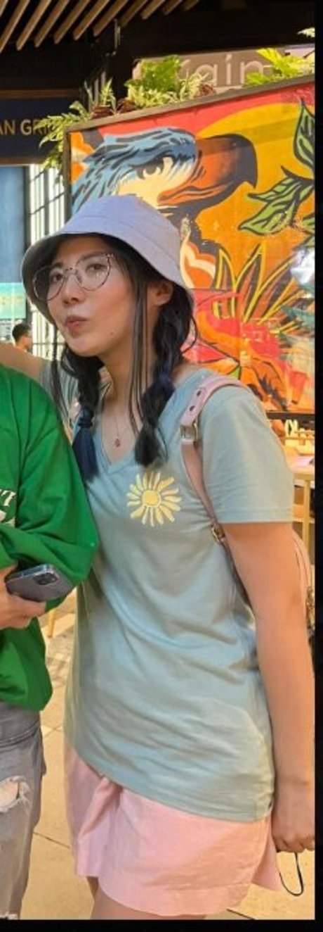 LilyPichu beautiful model img