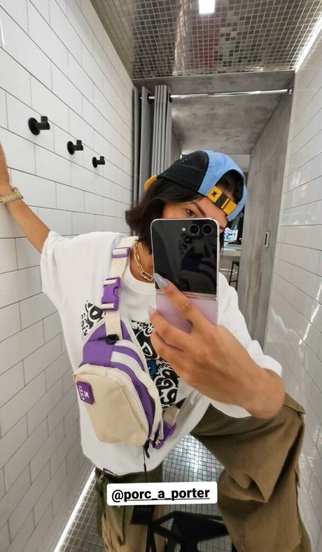 outdoor shower onlyfans erotic galleries