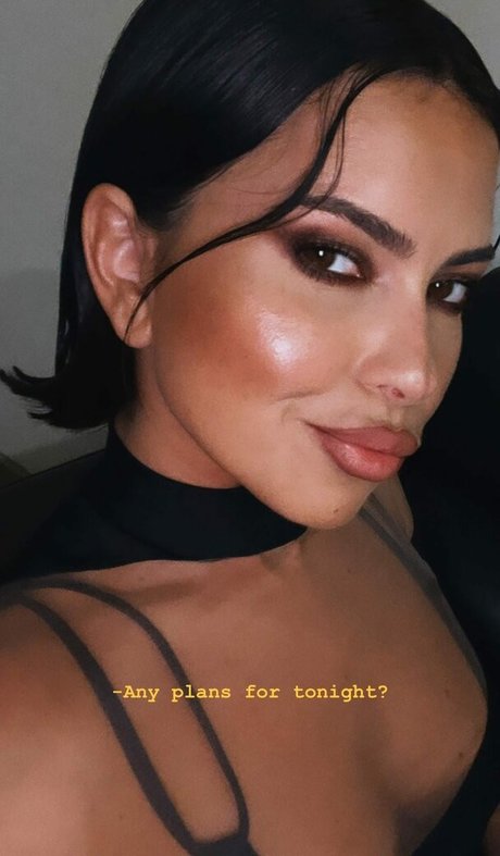 Apostoleanu pornographic model images