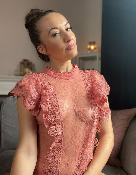 hanging tits onlyfans sexy naked pic