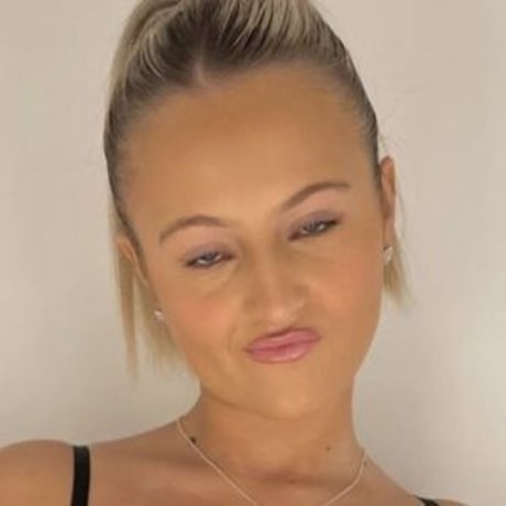 big tits lesbians onlyfans sex pictures