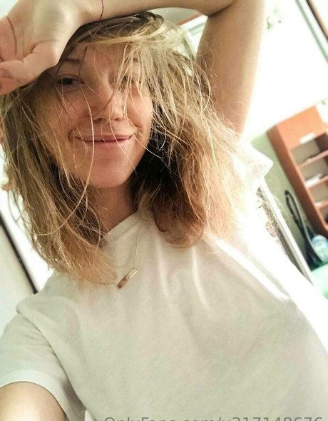 teach ella exclusive star img