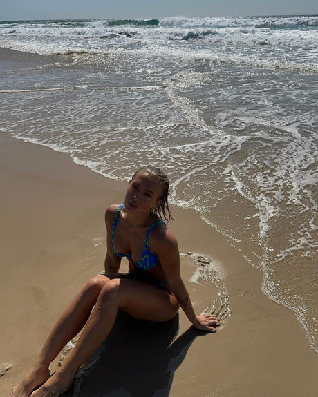 long onlyfans art porn archive