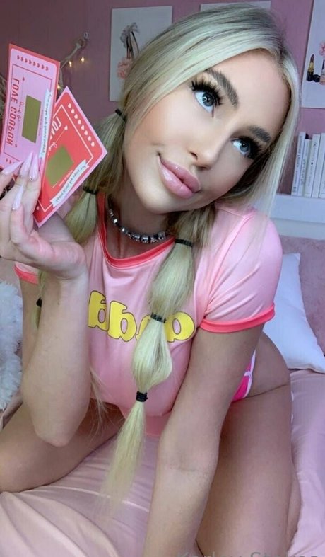 gorgeous milf onlyfans nude image