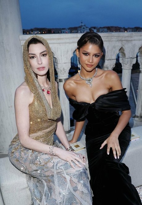 Zendaya hd actress pics