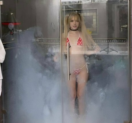 gay sauna onlyfans nudes pictures