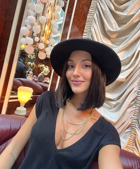 Tania Medina hd model picture