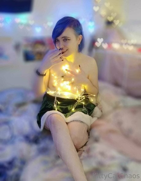 ladylolaria pornographic model picture