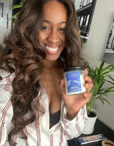 skinny ebony onlyfans pretty img