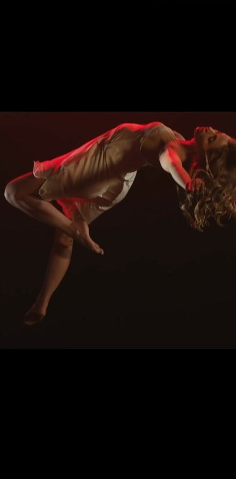 Emily Rudd pornstar naked img