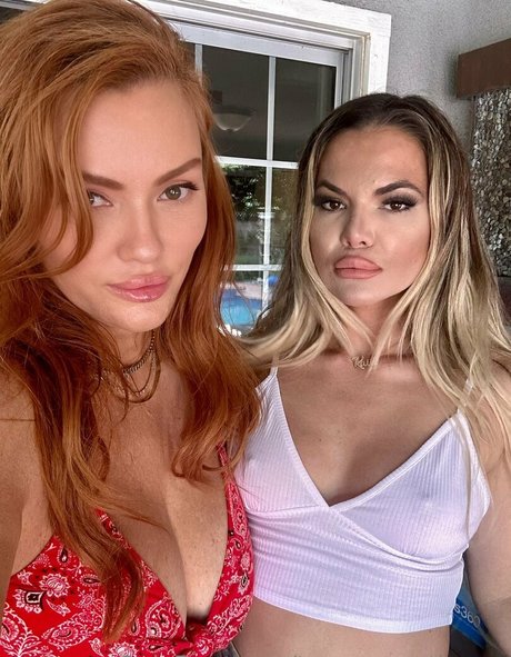 centerfold onlyfans beautiful xxx image