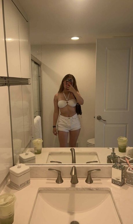 curvy blonde milf onlyfans art porn images