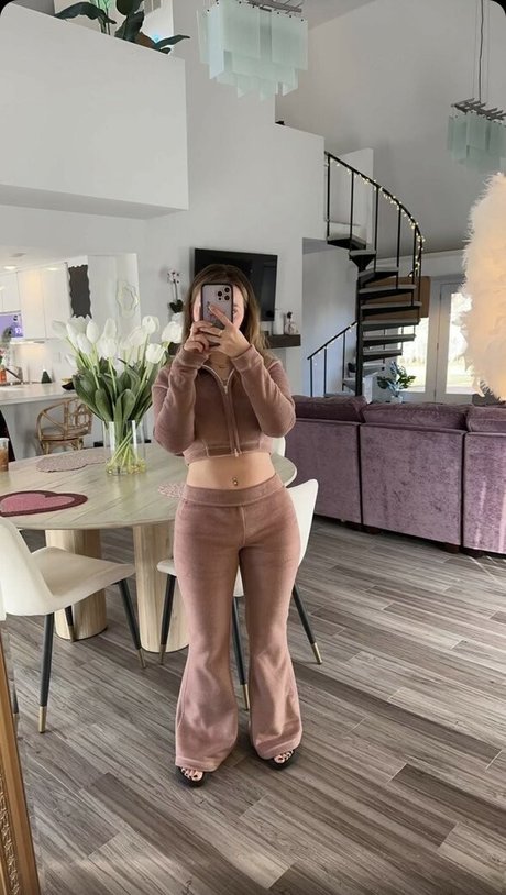 lesbian seduction onlyfans nice images