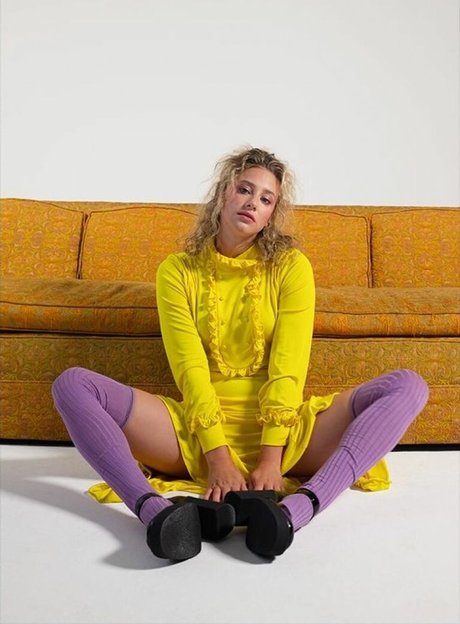 Lili Reinhart art actress picture