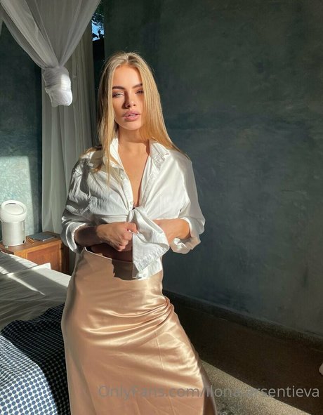 Ilona Arsentieva beautiful star pictures