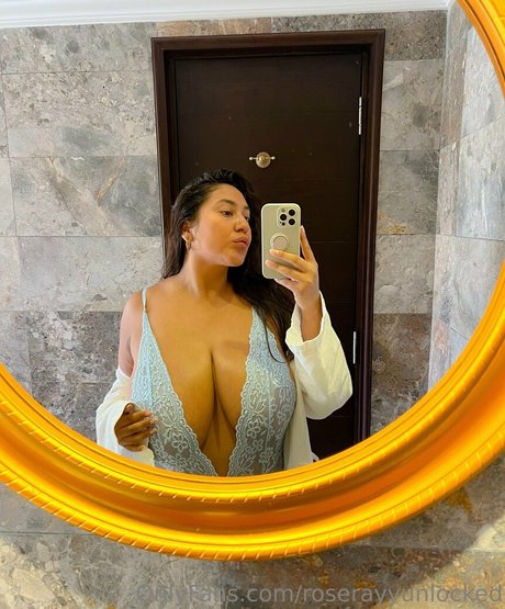 roserayyunlocked pornstar nice photo