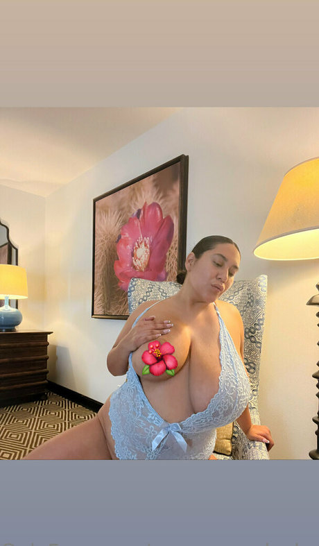 roserayyunlocked beautiful actress galleries