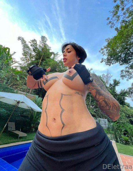 DElettraa nudes star picture