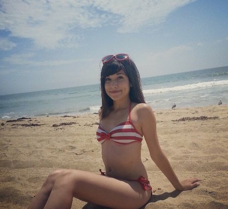 Abelina Sabrina model hot photos