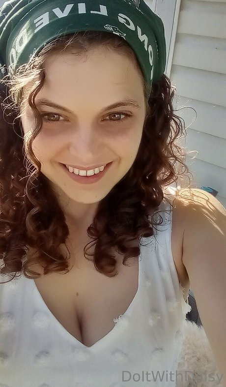 doitwithdaisy model high quality pic