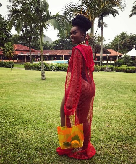 busty solo onlyfans beautiful pictures