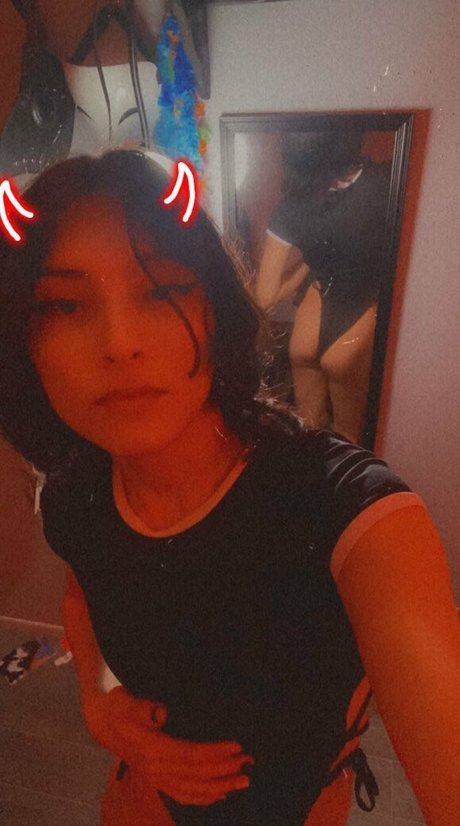 Whisperfem model hd photos