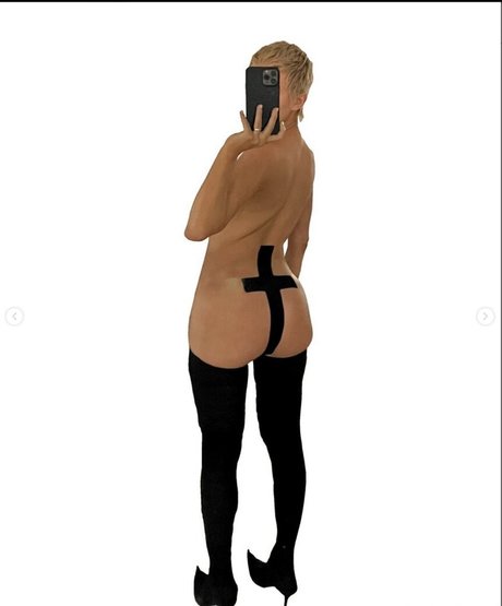 redhead nude onlyfans sexy nude gallery