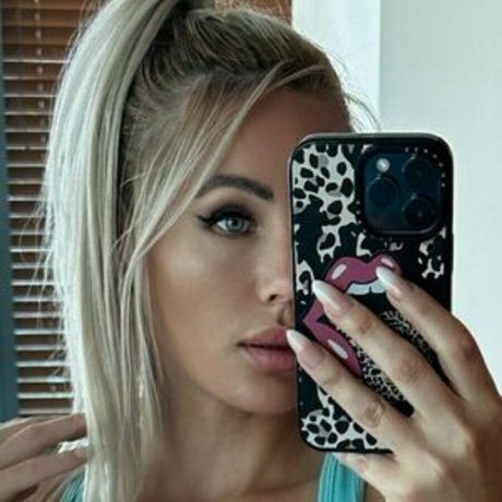 Roxyy Foxx sex pornstar pic