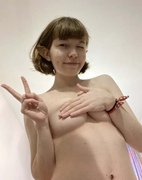 brunette petite onlyfans sexy naked image