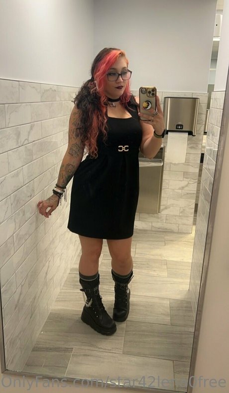 star42lena0free star erotic archive