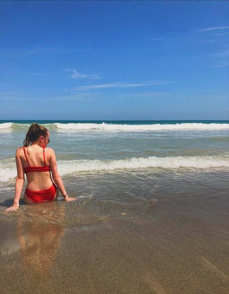 van life onlyfans beautiful images