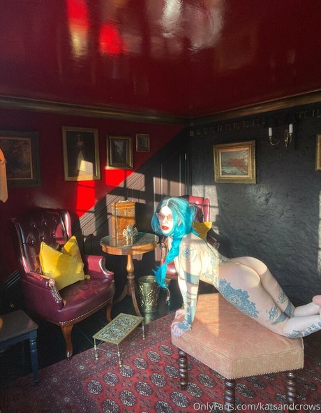 Katsandcrows nice model photo