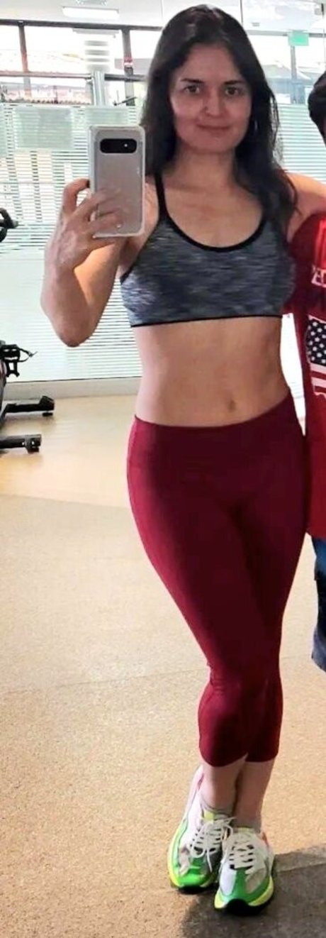 Danica McKellar xxx star photo