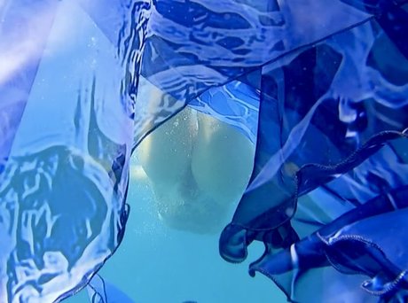 beautiful teen onlyfans nude image